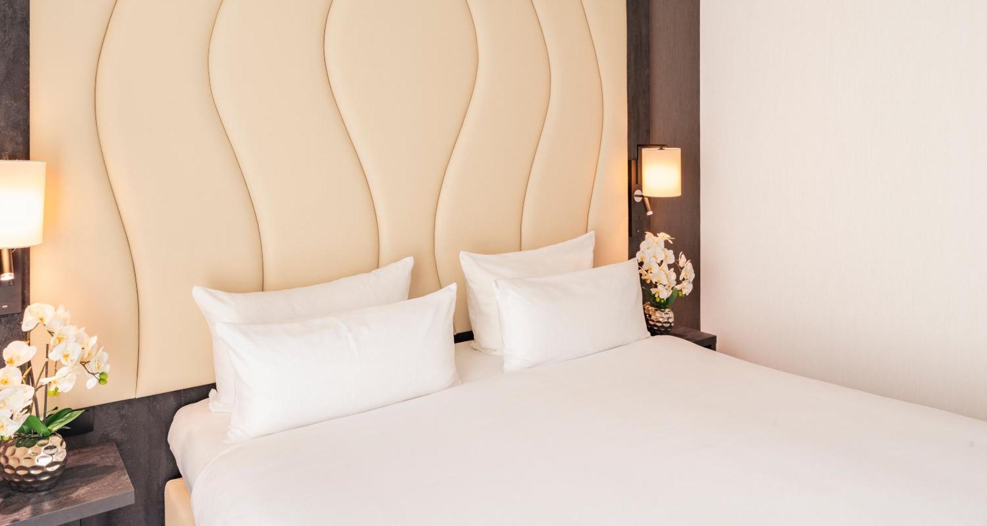 Plaza Premium Grand Winston Hotel Райсвайк Екстериор снимка