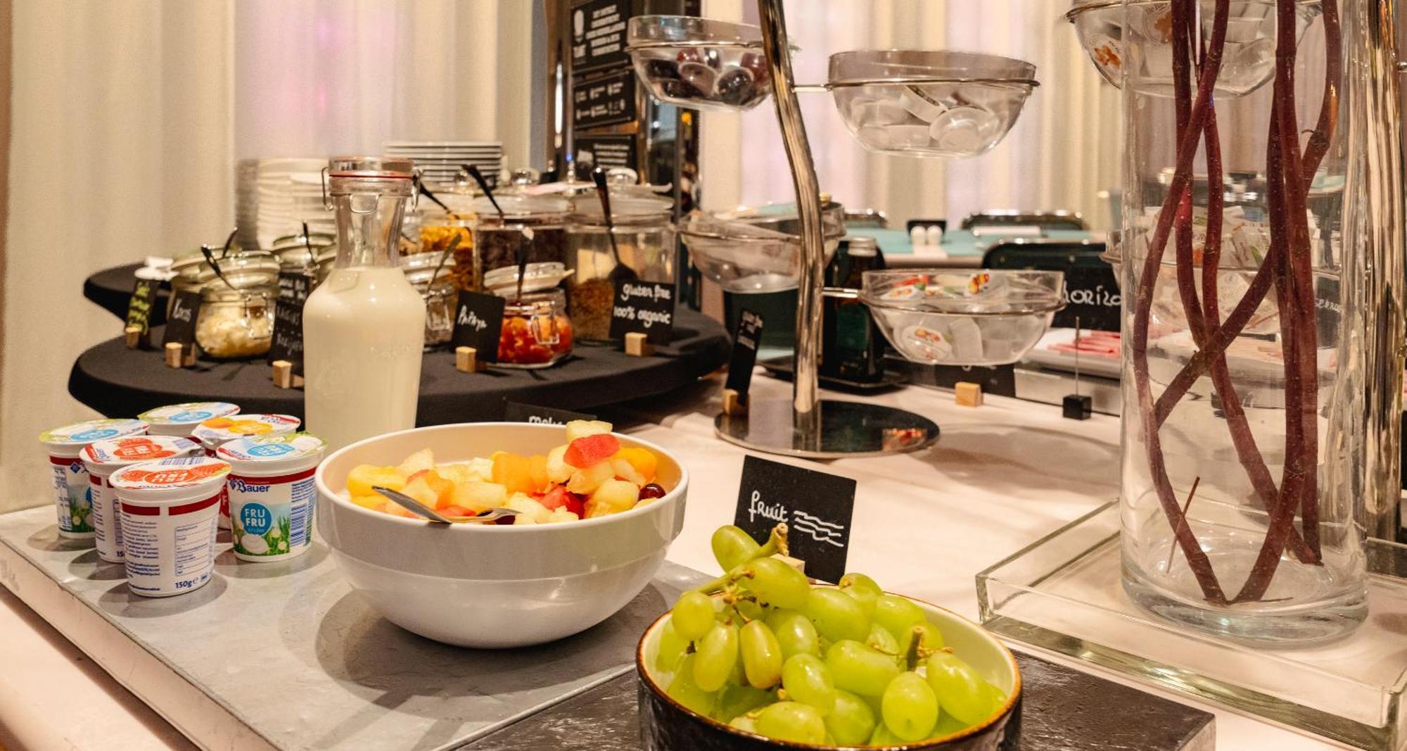 Plaza Premium Grand Winston Hotel Райсвайк Екстериор снимка