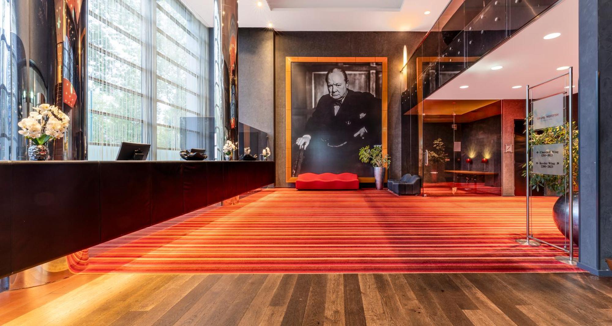 Plaza Premium Grand Winston Hotel Райсвайк Екстериор снимка