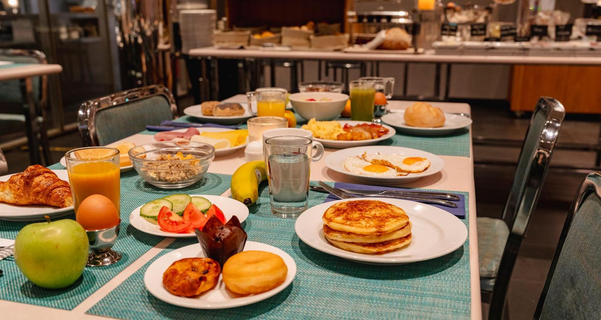 Plaza Premium Grand Winston Hotel Райсвайк Екстериор снимка