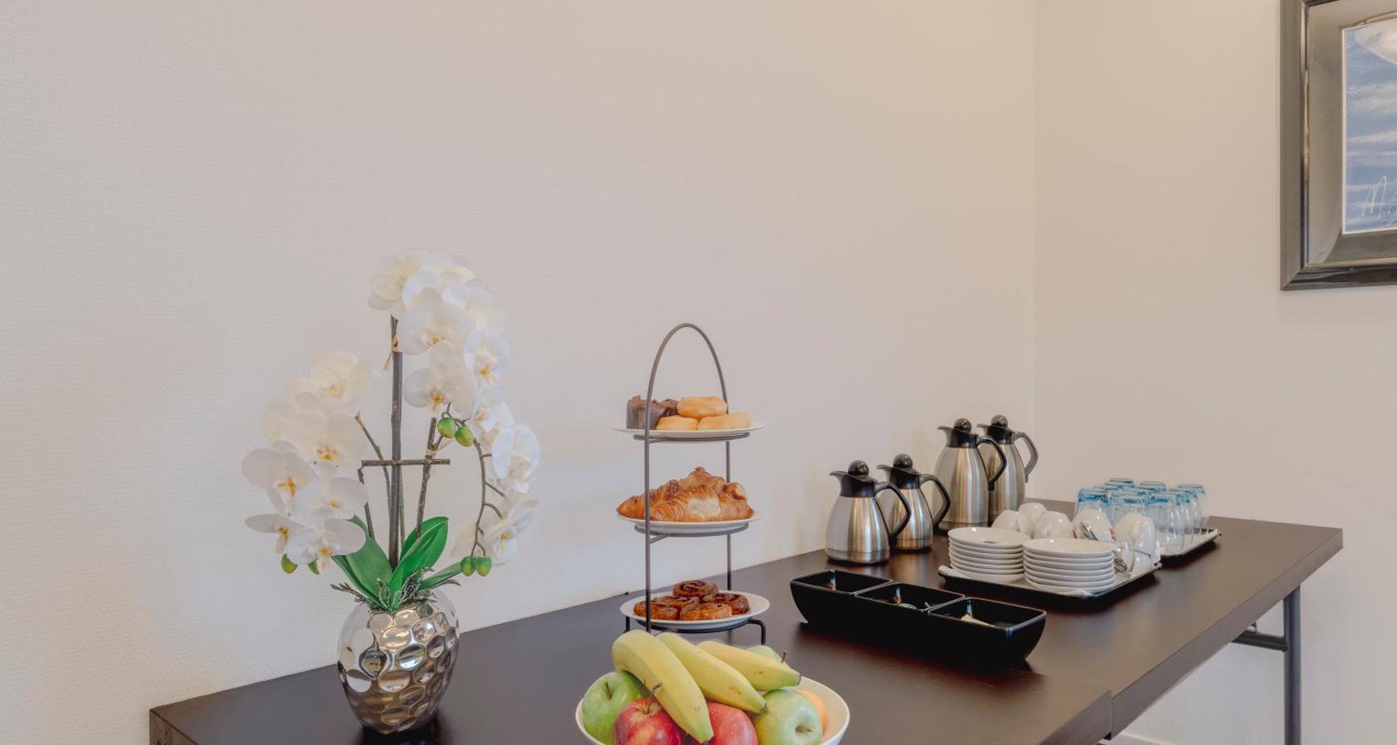 Plaza Premium Grand Winston Hotel Райсвайк Екстериор снимка