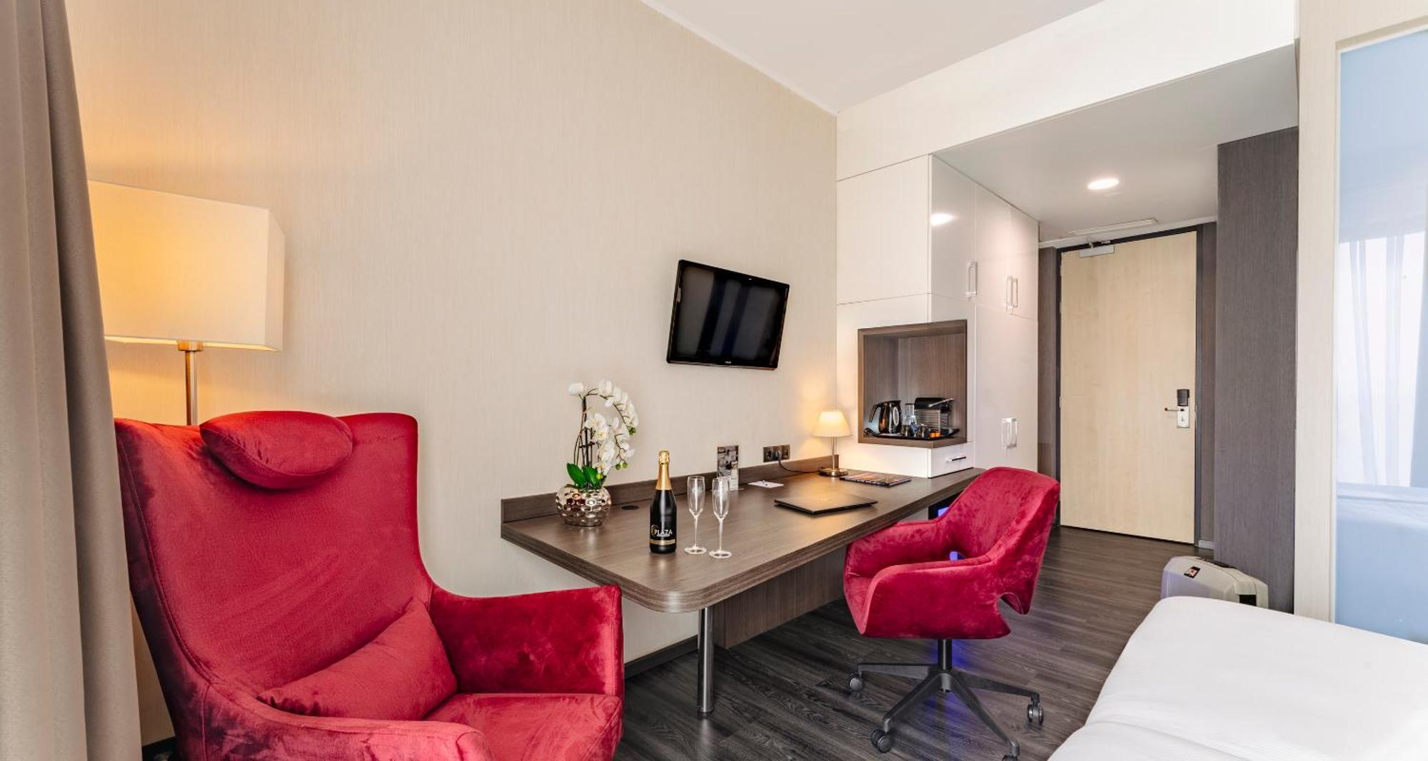 Plaza Premium Grand Winston Hotel Райсвайк Екстериор снимка
